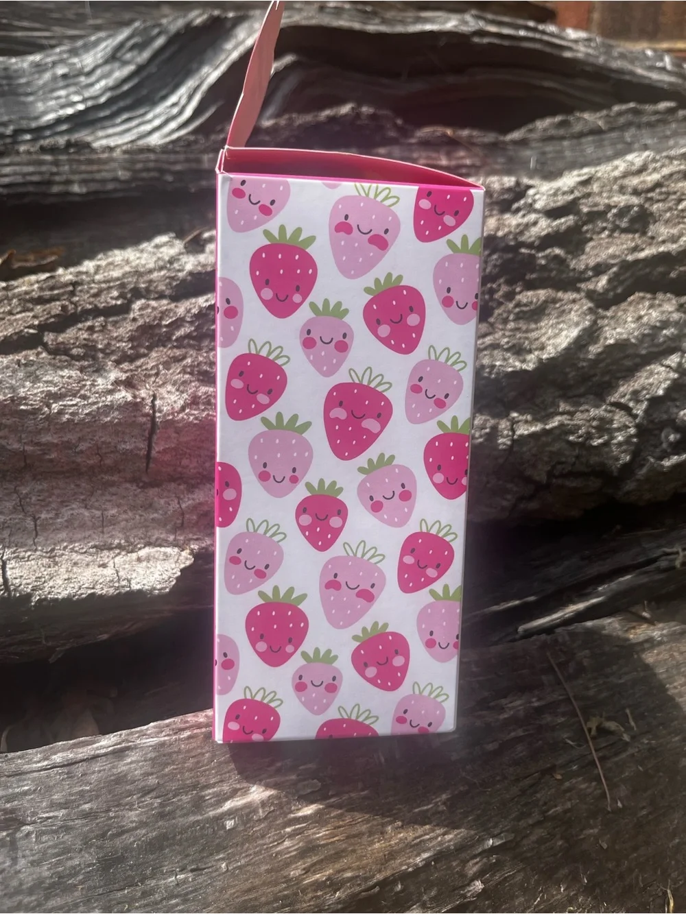 LovelyJoi Bubble Hand Wash | Strawberry Scent | Flower Stamp on Hand